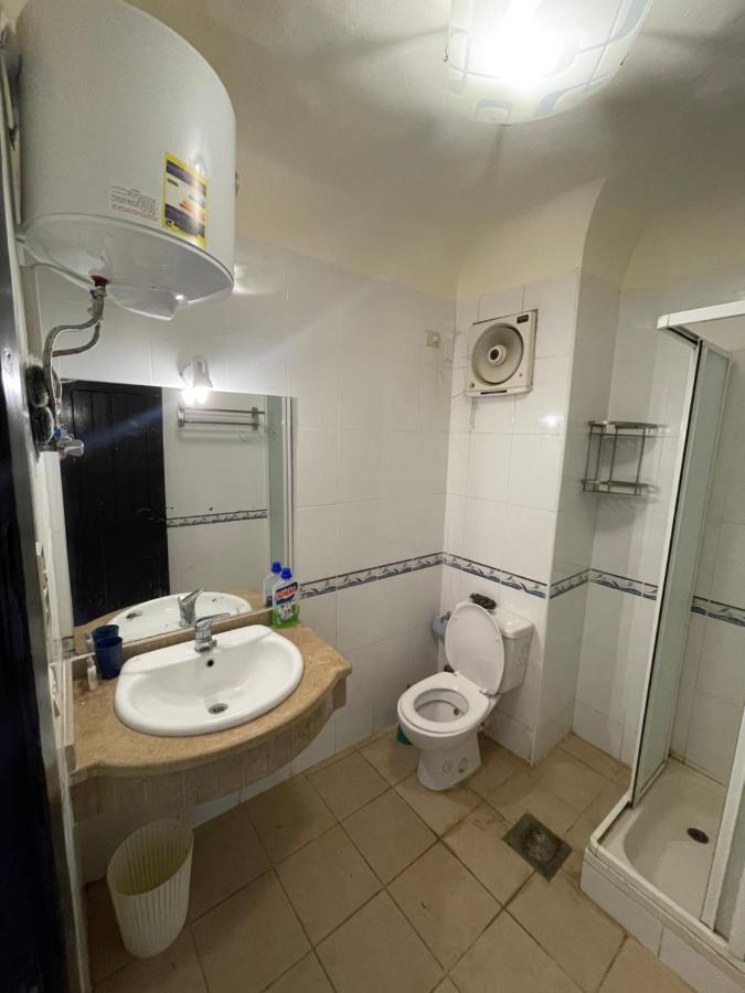 La Hacienda Apartment *